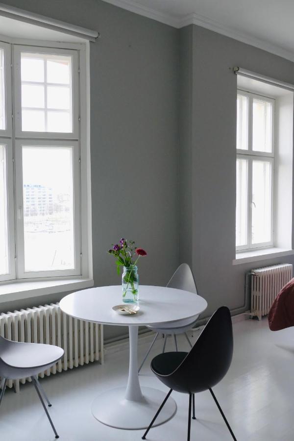 Apartemen 42 m² dengan 1 kamar tidur dan 1 kamar mandi pribadi di Pusat Kota Helsinki Bagian luar foto