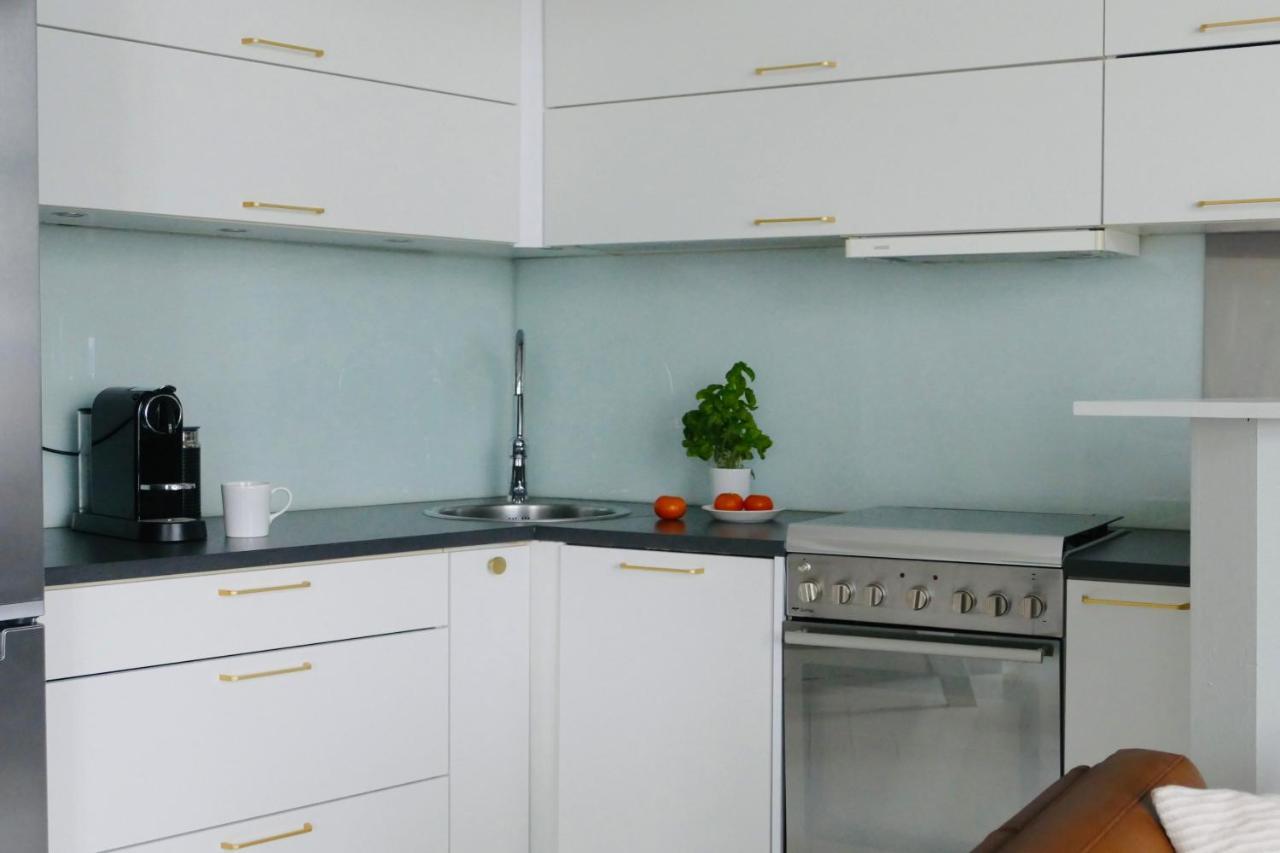 Apartemen 42 m² dengan 1 kamar tidur dan 1 kamar mandi pribadi di Pusat Kota Helsinki Bagian luar foto